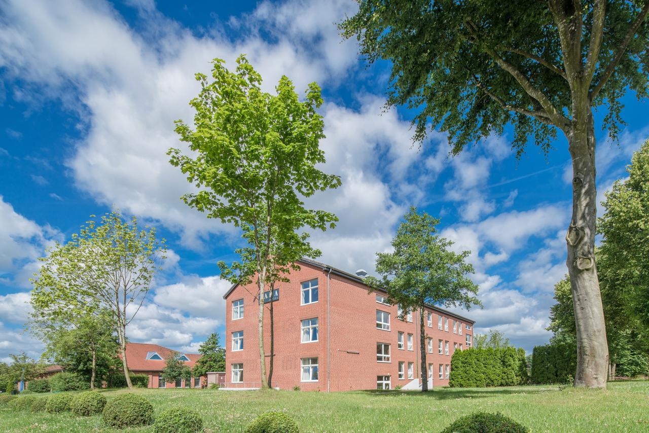 Taba Hotel Kellinghusen Buitenkant foto
